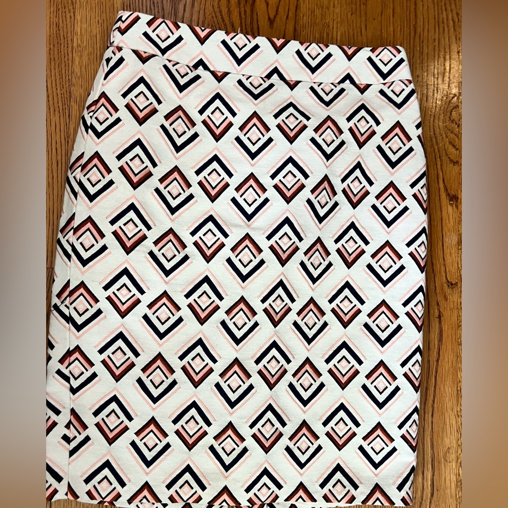 EUC Ann Taylor pencil skirt size 6